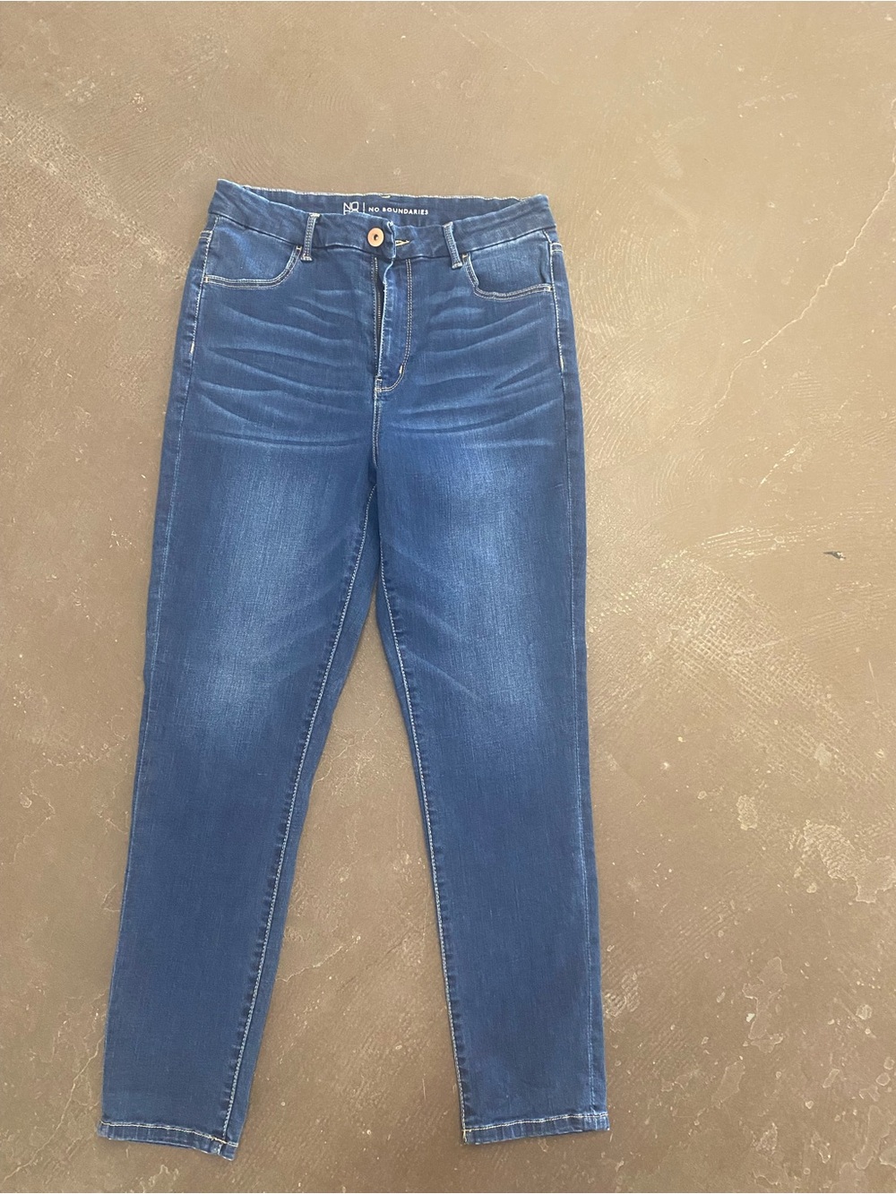 No Boundaries Women's Dark Blue High-Rise Skinny Jeans